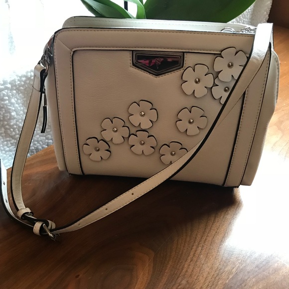 Simply Vera Vera Wang Handbags - Simply vera purse